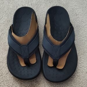 Vionic Navy and Black Men's Flip Flop Sandals